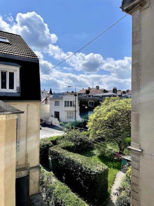 Maison Flore Μπεζανσόν Εξωτερικό φωτογραφία